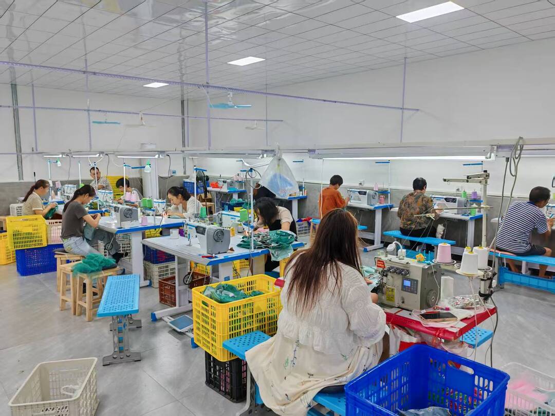 方寸厂房聚合力 挣钱顾家两不误