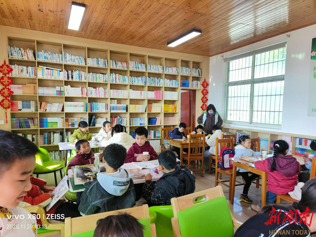 书香润童心，会同连山乡大坪村开展书香阅读活动