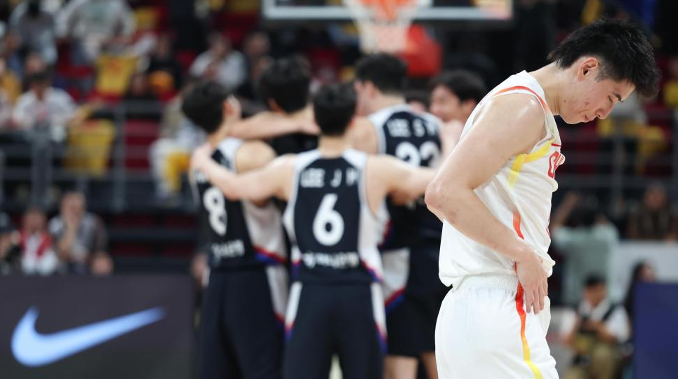 篮球世界杯预选赛：中国队不敌韩国队