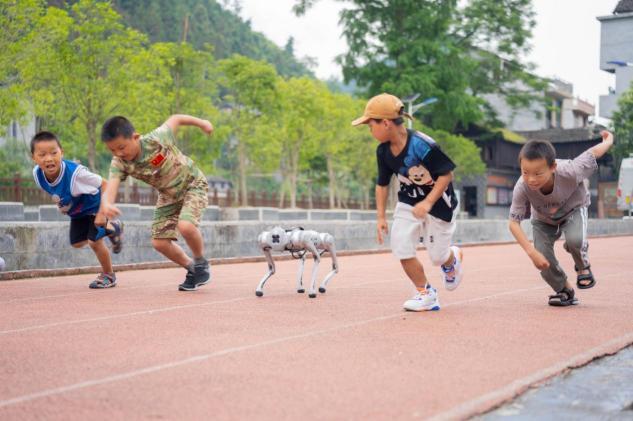 湘西洗车河镇九年制学校开展“MAA”育人实践