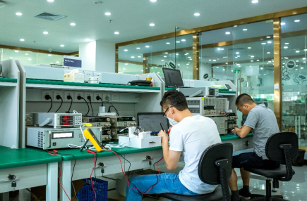 酷酷的湘江创造圈㉑丨从充电宝到多品类智能硬件，如何造出过亿品牌巨兽？