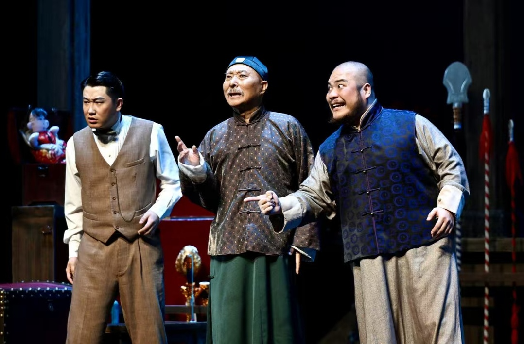 连演四天！陈佩斯导演话剧《戏台》时隔5年重返长沙 