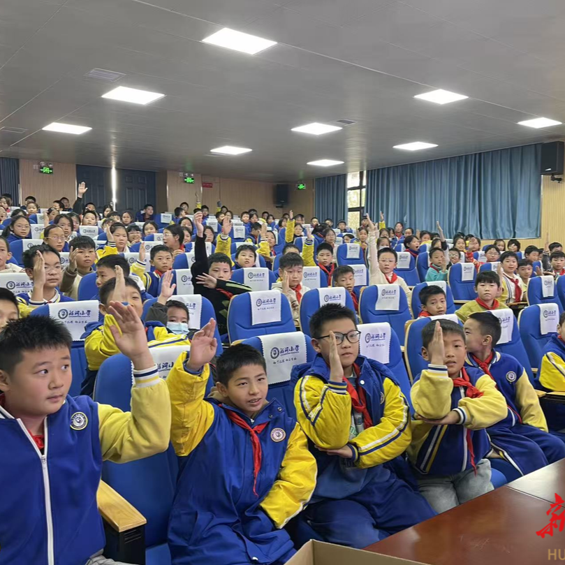 法官送法进校园 ，船洞小学开讲法治课