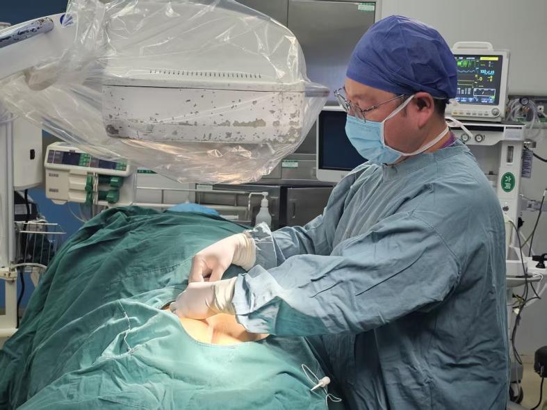 为膀胱安装起搏器 解决排尿难题