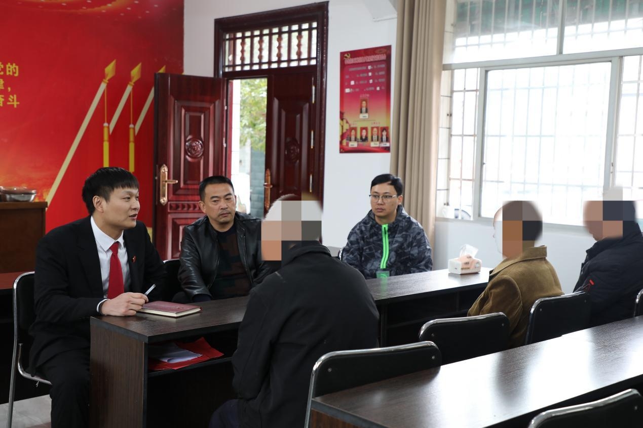 13名油茶林农民工的“薪”事