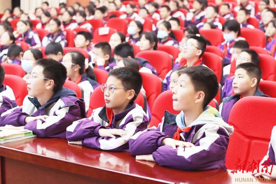 雨湖区九华江声中学开展系列科学活动