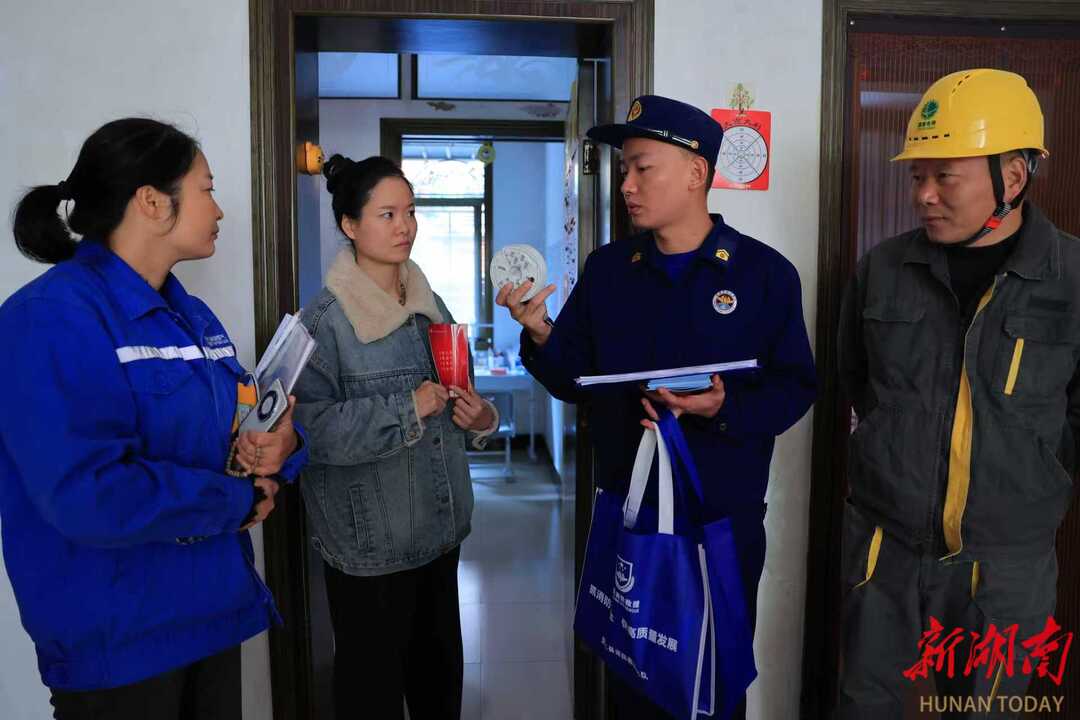 安仁：“敲门入户”除隐患 精准防控护平安