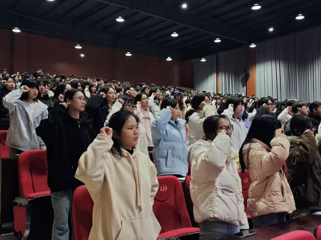 青春无“艾” 守护同行 邵阳工业职院启动防艾宣传系列活动