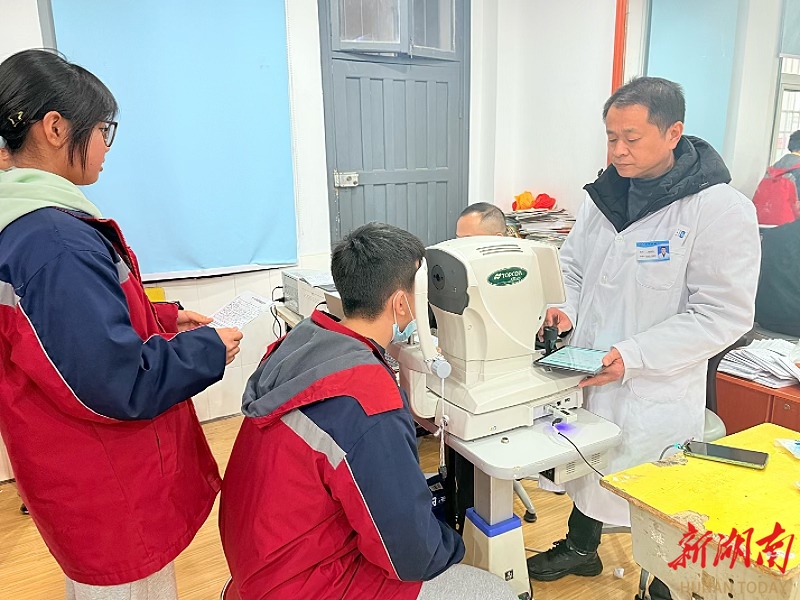 南县城西中学教育集团：以筛查为尺 护明眸之窗