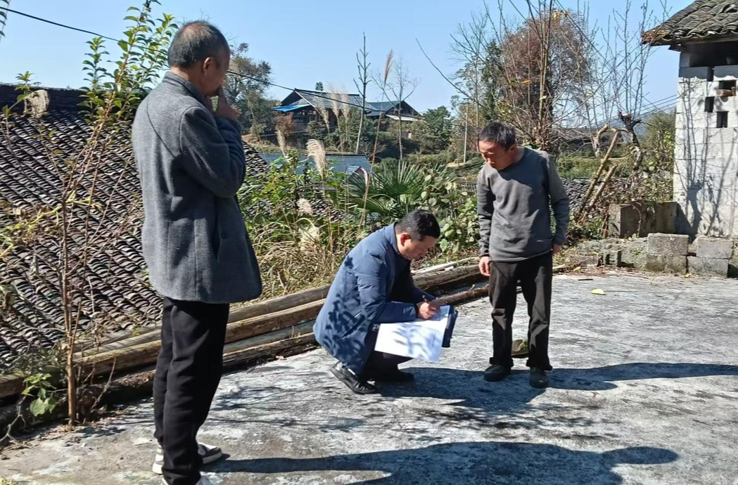 保靖县葫芦镇：便民窗口“零距离”，惠残政策“送到家”