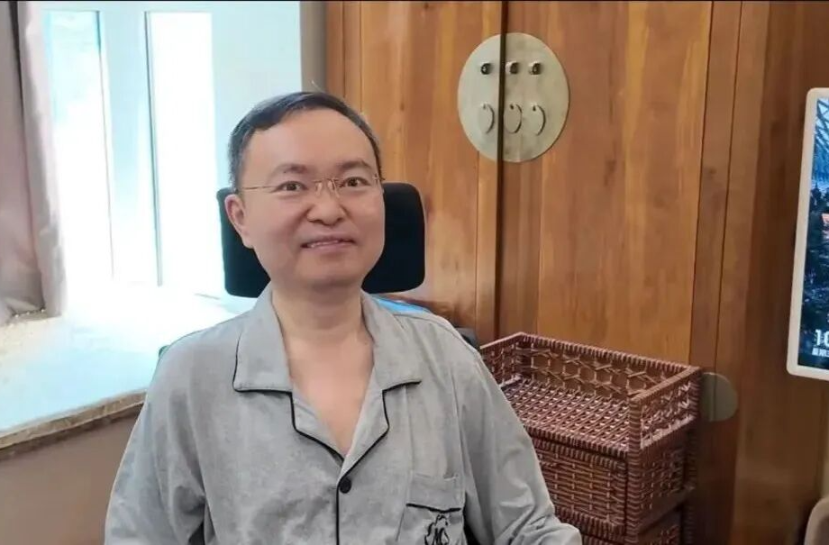 蔡磊：已准备好尝试脑机接口