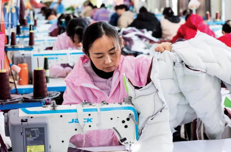 羽绒服暴涨，怪猪？