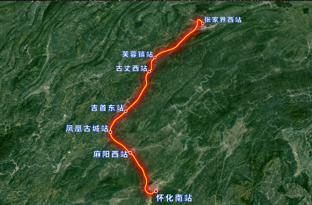 历史上的今天丨2021年12月6日，张吉怀高铁正式开通运营