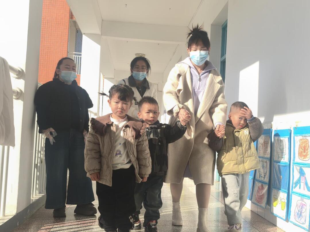 石门新铺镇中心幼儿园：开展应急演练 筑牢校园安全防线