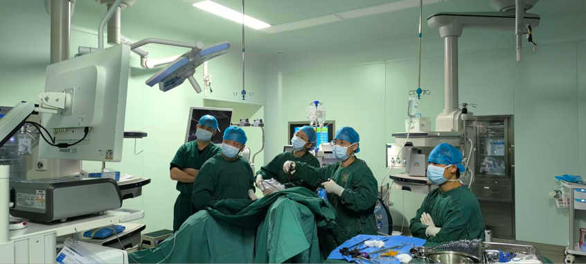 精准识破“结石伪装” 浏阳市金阳医院成功救治腹内疝危重患者