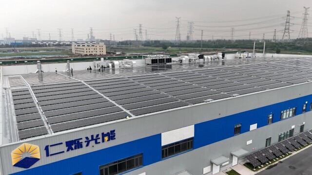 破解关键难题！钙钛矿太阳能电池商业化更进一步