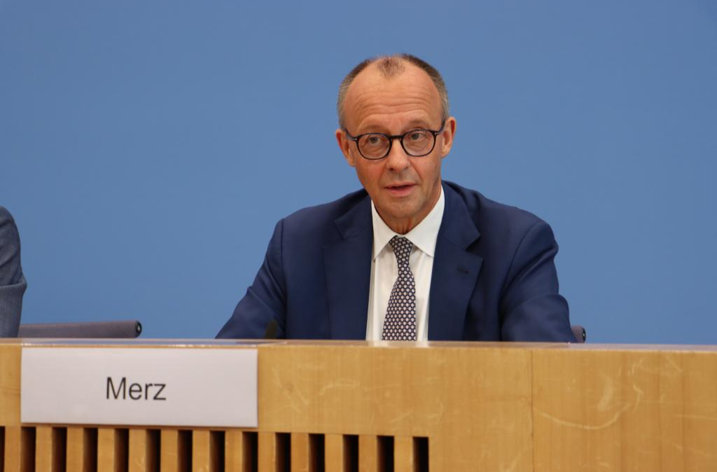 德国又给高市上了一堂课