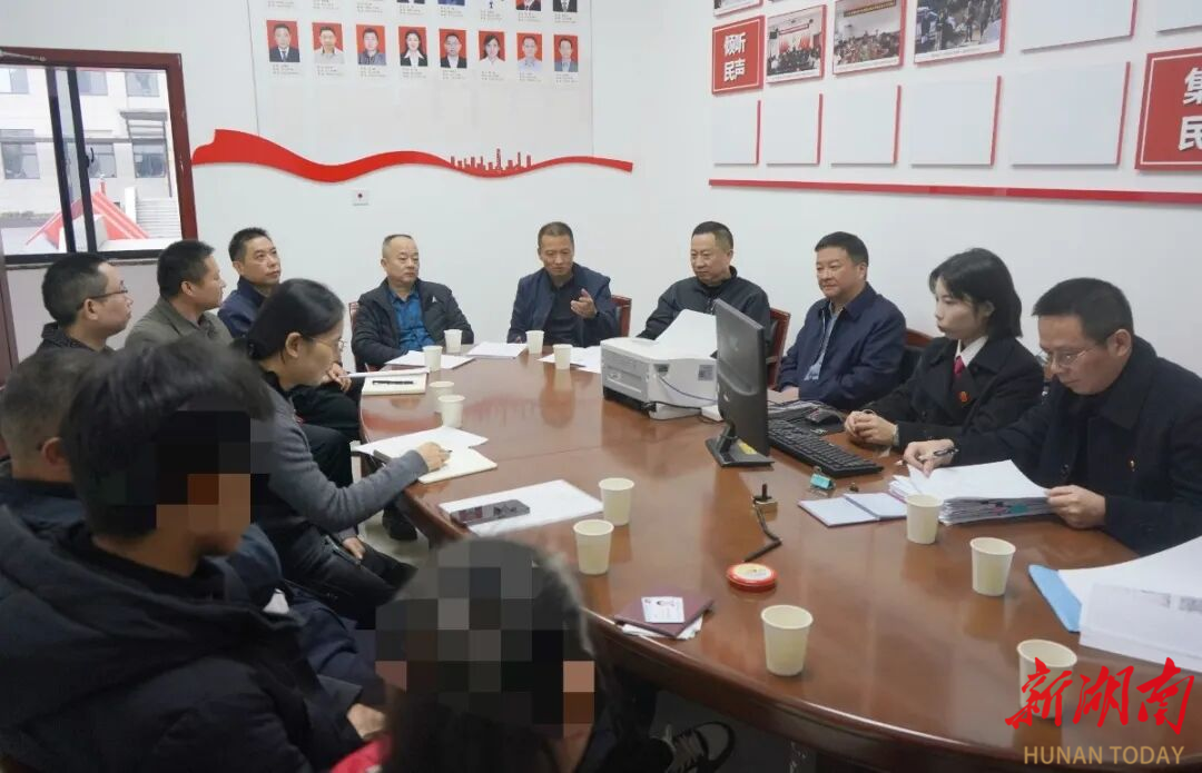 人大代表“零距离”调解 化解纠纷法理情相融