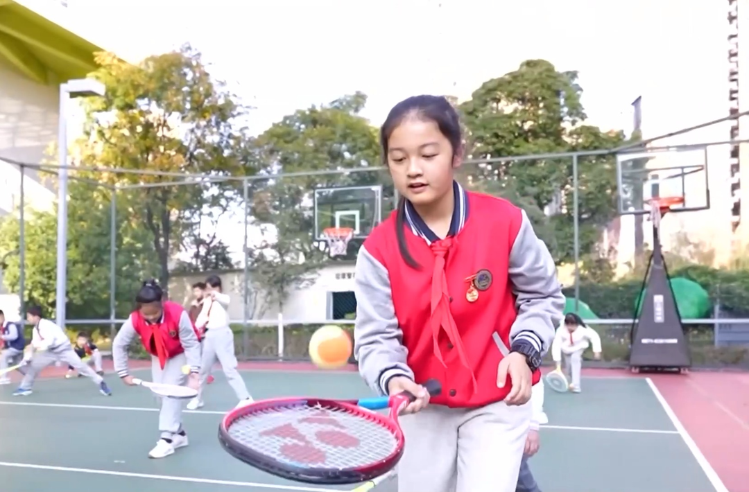 周末·教育丨“AI带娃”靠谱吗？专家：沉迷或阻碍低龄儿童认知发育