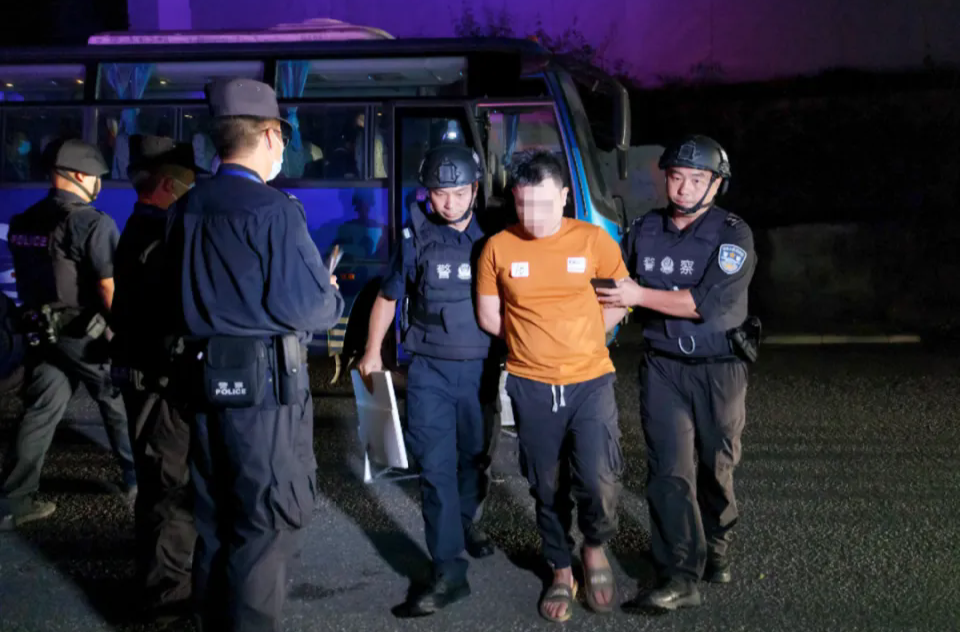 “情感大师”做法事助你破镜重圆……北京警方跨省抓捕假大师！