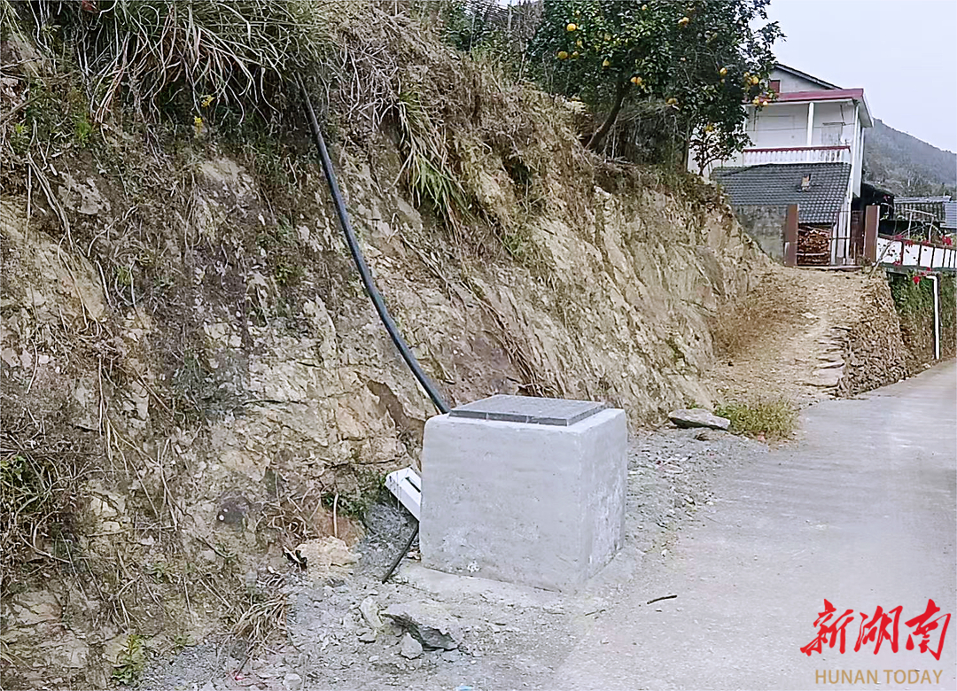 洪江市：700余名群众喝上“放心水”