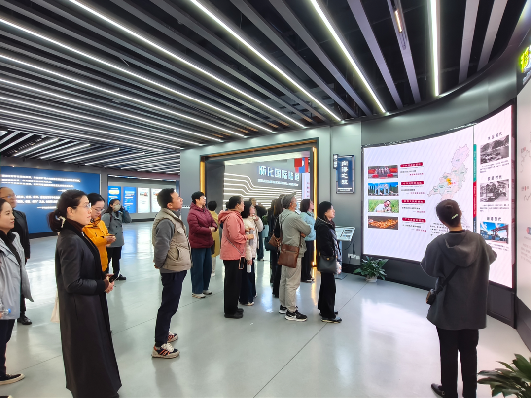 湖南交通职院统一战线开展“四同四立”主题活动：“铭记抗战历史 弘扬抗战精神”