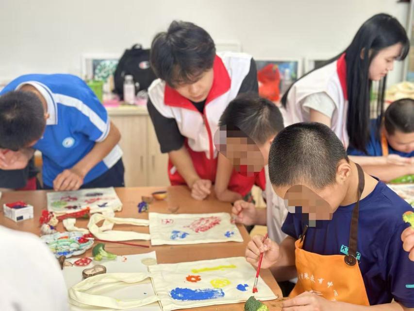 湘南学院：“美愈同行”两年守护特殊儿童成长