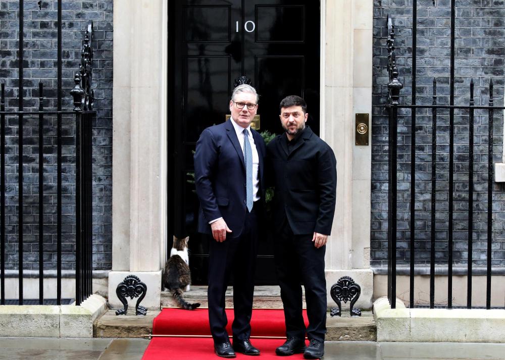 泽连斯基拒绝“割让领土”，将修改美版“和平计划”