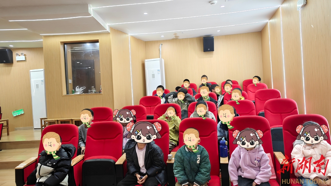 冬日暖情，社会福利院困境儿童集体过生日