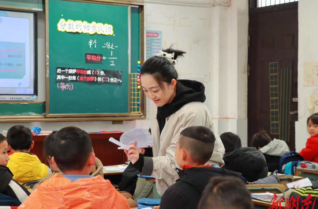 长沙市岳麓区博才金峰小学与宁乡市道林镇网络联校开展线下交流活动