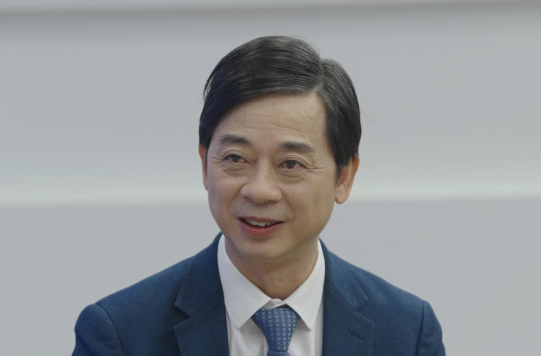 视频 | 您如何看待ICL近视手术在屈光行业的发展？