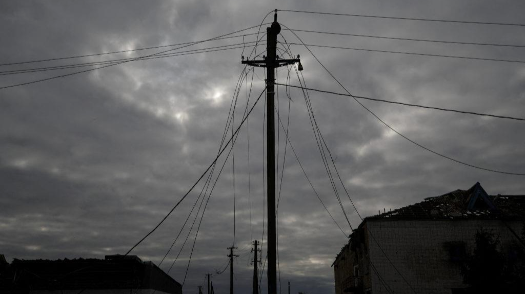 乌克兰多地实施紧急停电措施