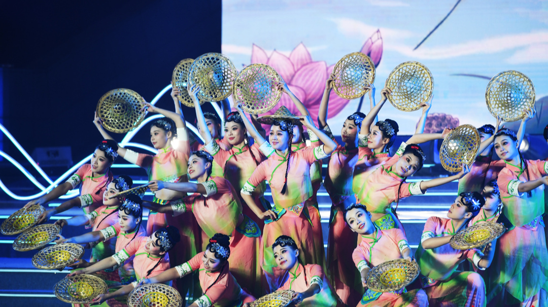 潮起潇湘 奇遇画卷