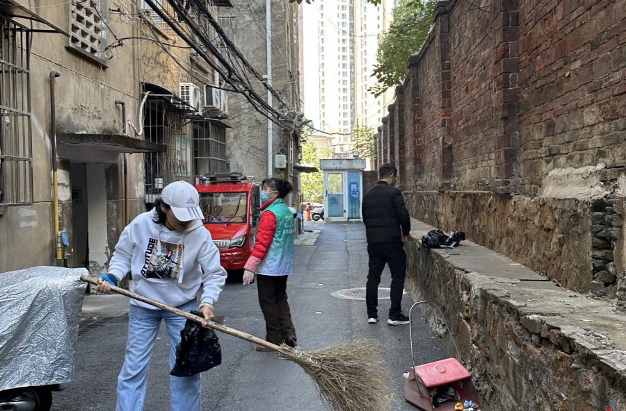 荷塘区茨菇塘街道：“十大家务”让楼栋长当家，小网格里做出治理大文章
