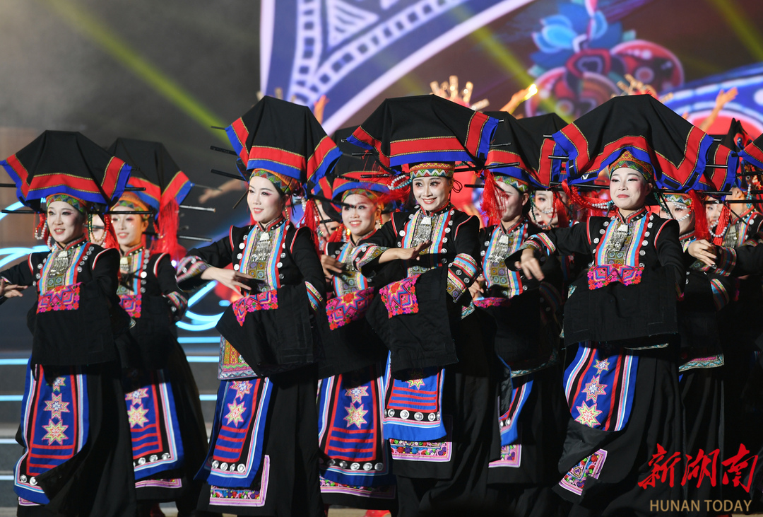 潮起潇湘 奇遇画卷