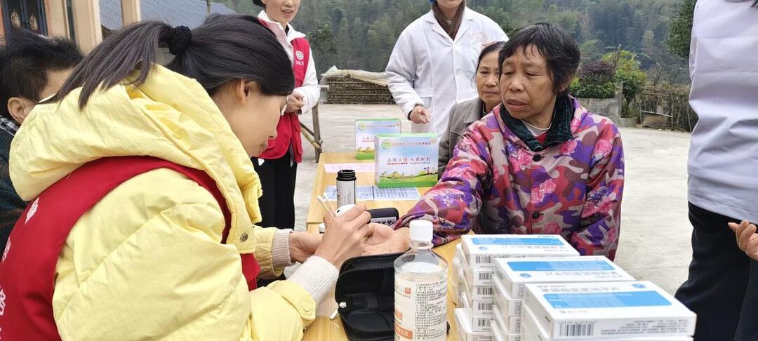 郴州市苏仙区许家洞镇卫生院开展义诊活动 