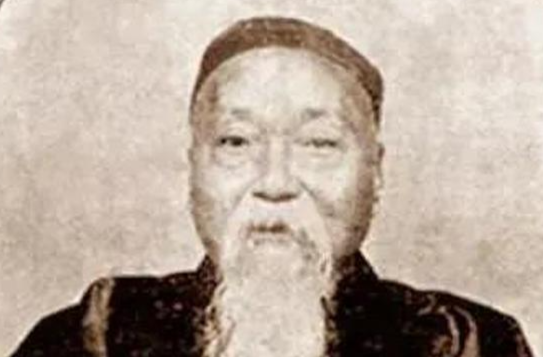 王闿运何以掌国史馆