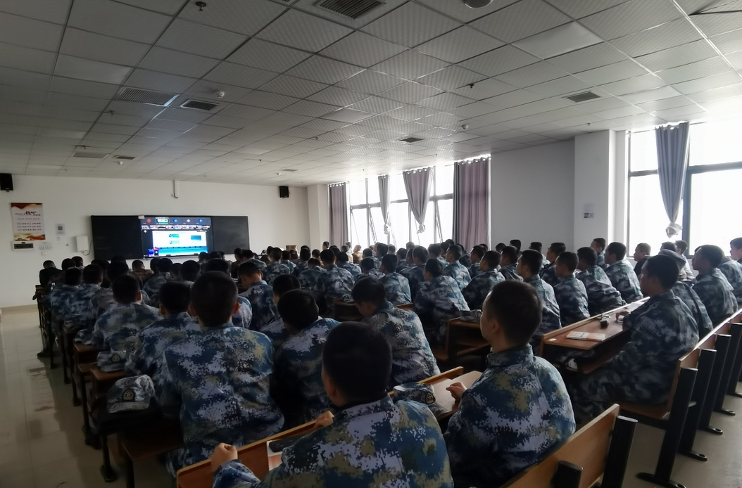 湖南汽车工程职业大学师生集中收看全国高校“中国共产党人精神谱系”湖南省示范宣讲活动