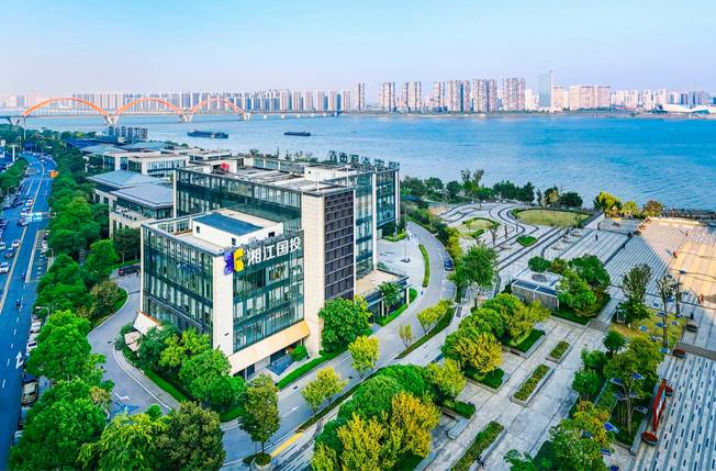 潇湘晨报丨40家企业携超1500个岗位来招人