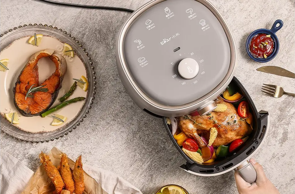 “100多块的电饭锅，怎么可能让你用很多年？”