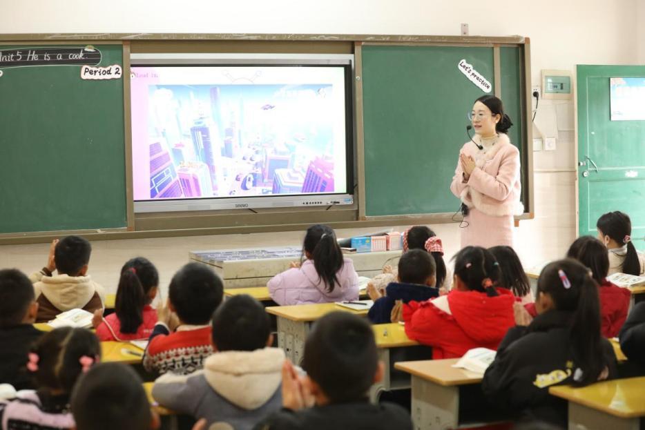 从省城到乡村：一所“种子学校”的教育接力
