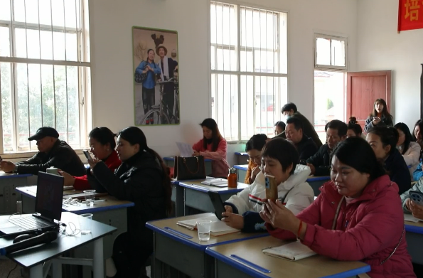 “主播课堂”进茶陵 培育本土电商新农人