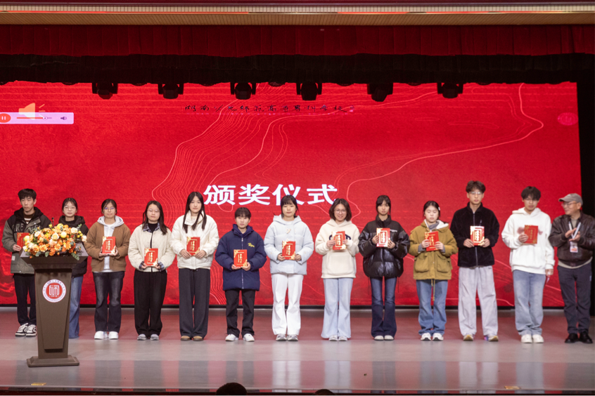 常德市第四届高校大学生书法展在湖南幼专举办