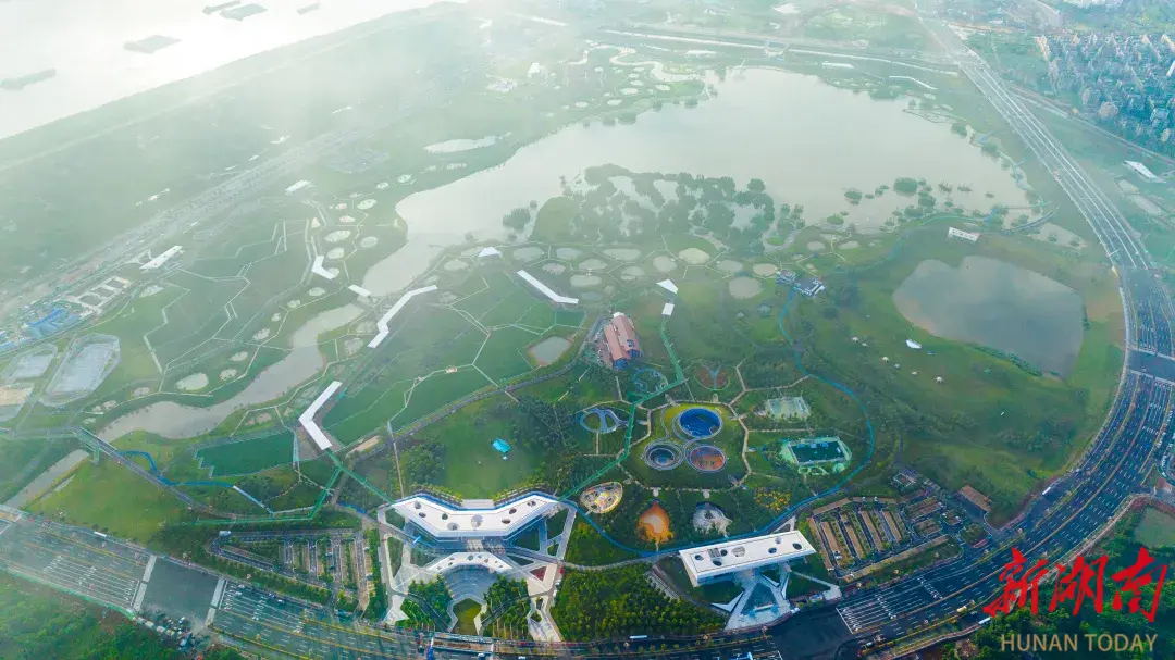 匠筑智慧环湖路，共谱生态新乐章