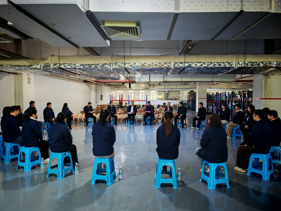 郴州市委宣讲团成员深入科技企业宣讲党的二十届四中全会精神