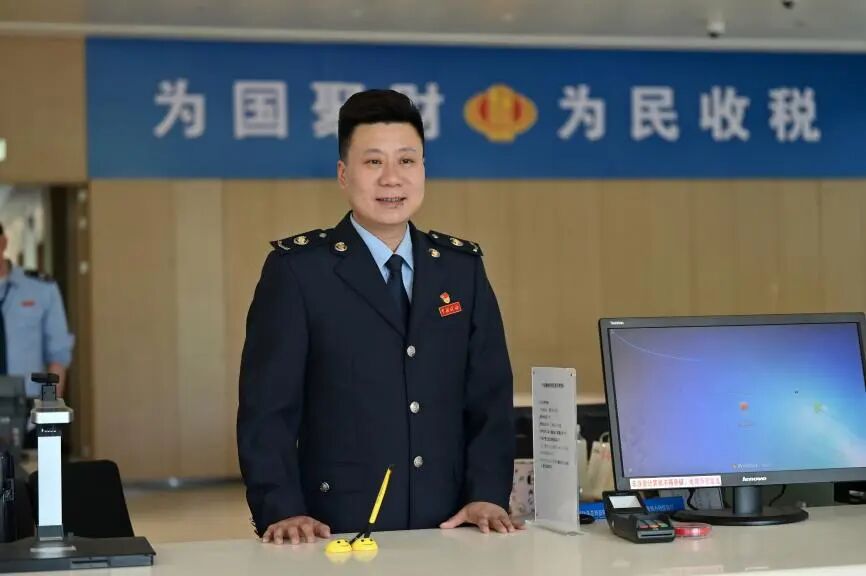 主力军风采·走进湖南税务 | 严国凯：惠税护航“益”路行