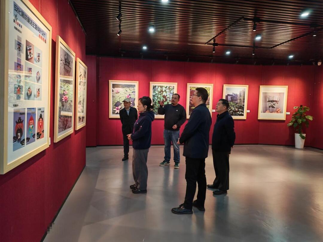 长沙民政职业技术学院组织开展“廉洁文化优秀艺术作品联展”活动