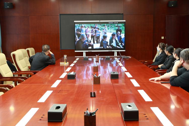 最好的致敬是成为你 宁远法院这场观影不简单