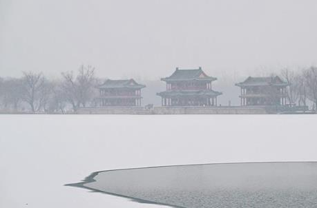 寒潮降温核心区域转移至南方 湖南南部等地出现中到大雨