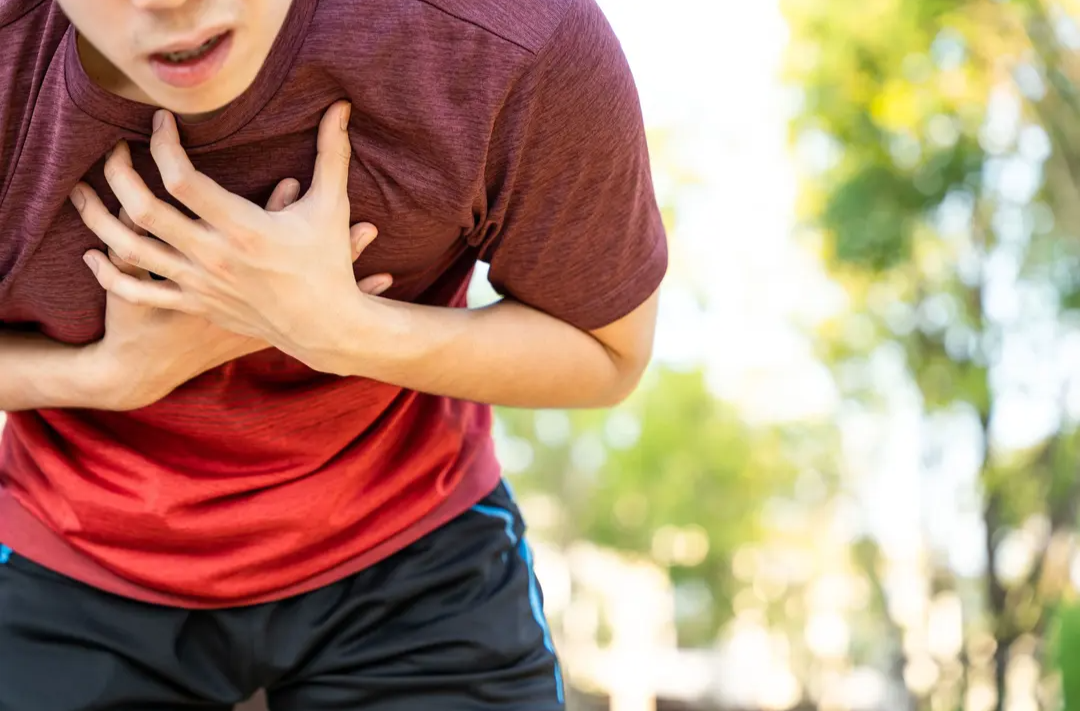 哮喘突发别慌乱！冬季急救防护全攻略‌来了